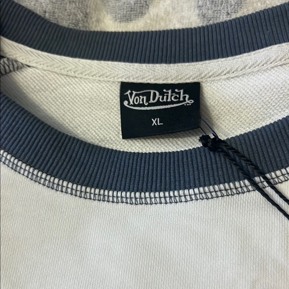 Von Dutch blueberry Cheetah Long Sleeve cropped Tee - Picture 5 of 10
